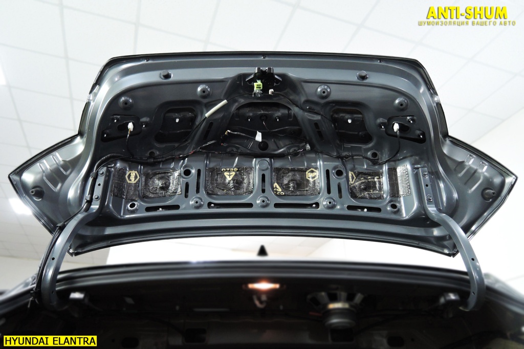 HyundaiElantra_025.JPG