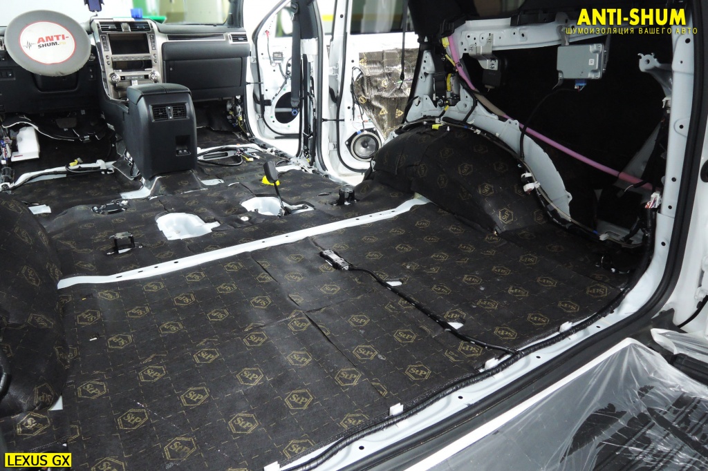 LexusGX_13.jpg
