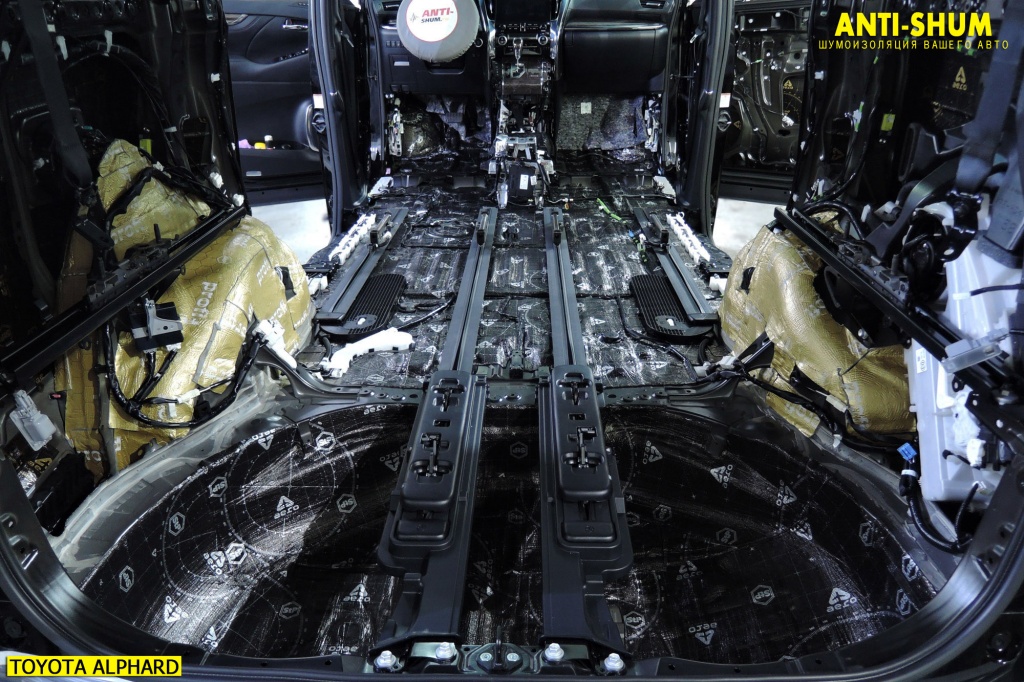 ToyotaAlphard_5.jpg