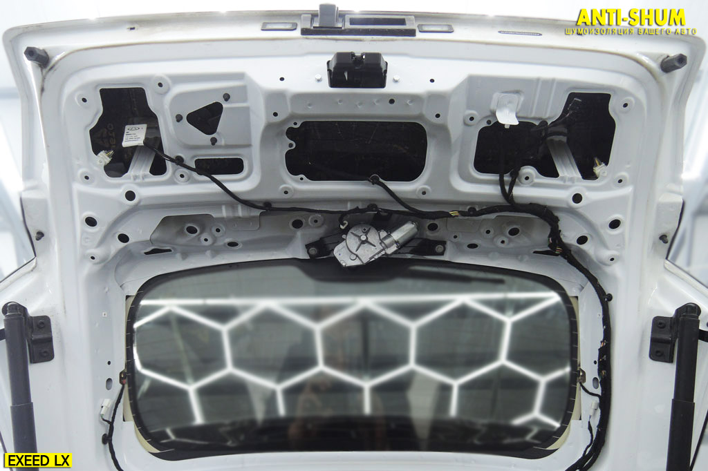 ExeedLX_021.jpg